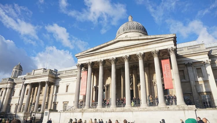 Best Hotels in London near National Gallery