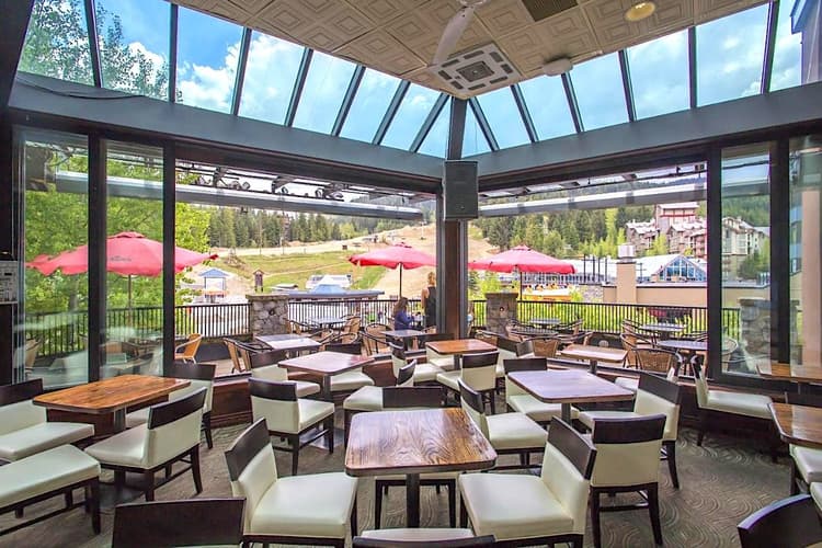 10 Best Hotels with Restaurant in Whistler